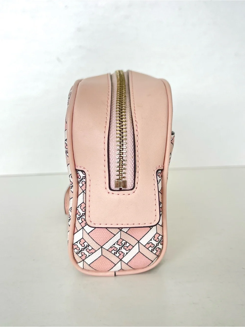 TORY BURCH Dusted Blush Geo Logo Allover Wristlet Essentials Pouch Makeup Bag